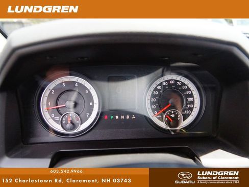Used 2013 RAM 2500 Tradesman w/ Chrome Appearance Group AWD/4WD image 12