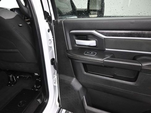 Used 2024 RAM 2500 Big Horn w/ Off Road Package AWD/4WD image 19