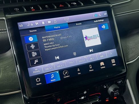 Used 2022 Jeep Grand Cherokee L Limited image 31