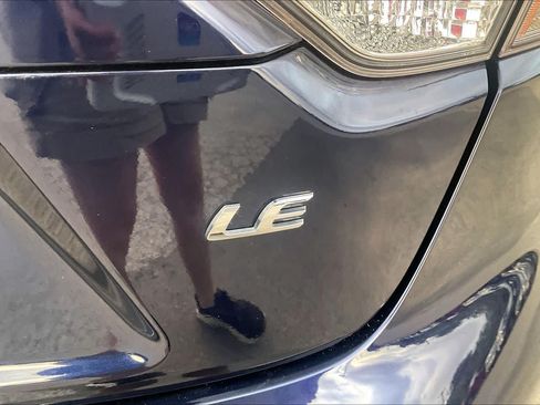 Used 2025 Toyota Corolla LE FWD image 10