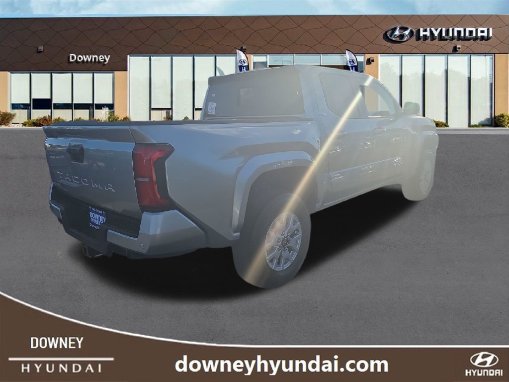 Used 2024 Toyota Tacoma SR5 w/ SR5 Upgrade Package AWD/4WD image 5