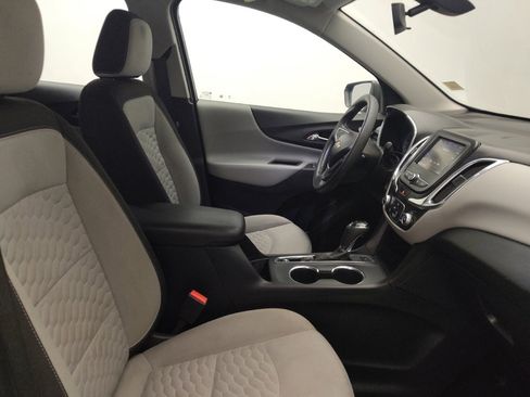 Used 2019 Chevrolet Equinox LS image 21
