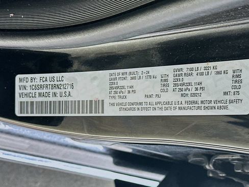 Used 2024 RAM 1500 Laramie AWD/4WD image 36