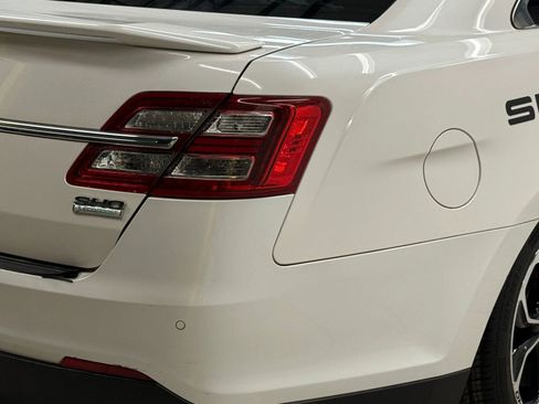 Used 2016 Ford Taurus SHO w/ Sho Performance Package image 10