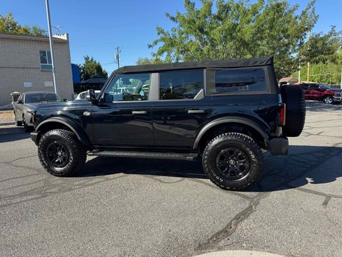 Used 2022 Ford Bronco Wildtrak image 2