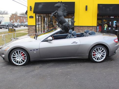 Used 2010 Maserati GranTurismo image 23