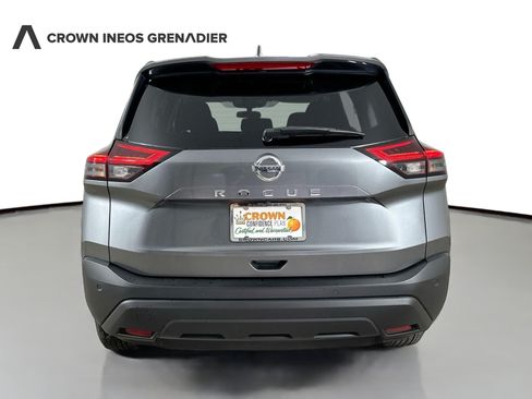 Used 2021 Nissan Rogue S FWD image 6