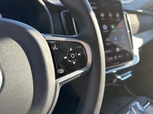 Certified 2025 Volvo XC90 B5 Plus image 29