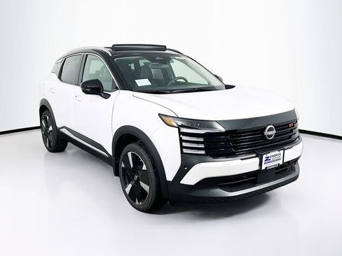 New 2026 Nissan Kicks SR AWD/4WD image 1