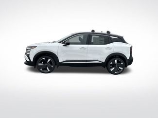 New 2026 Nissan Kicks SR w/ Cold Weather Package video 2