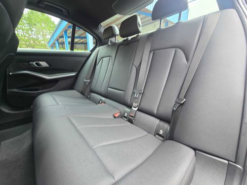 Used 2020 BMW 330i xDrive Sedan w/ Premium Package AWD/4WD image 17