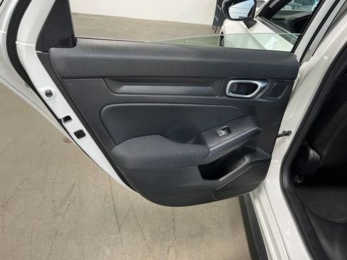 Used 2025 Honda Civic Sport image 19