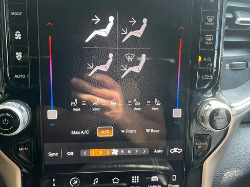 Used 2023 RAM 2500 Laramie image 19