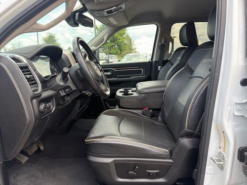 Used 2024 RAM 2500 Laramie AWD/4WD image 20
