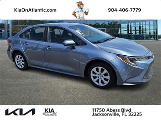 Used 2022 Toyota Corolla LE image 1