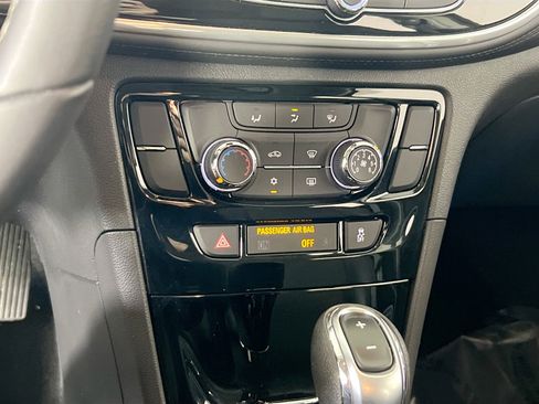 Used 2020 Buick Encore Preferred image 15