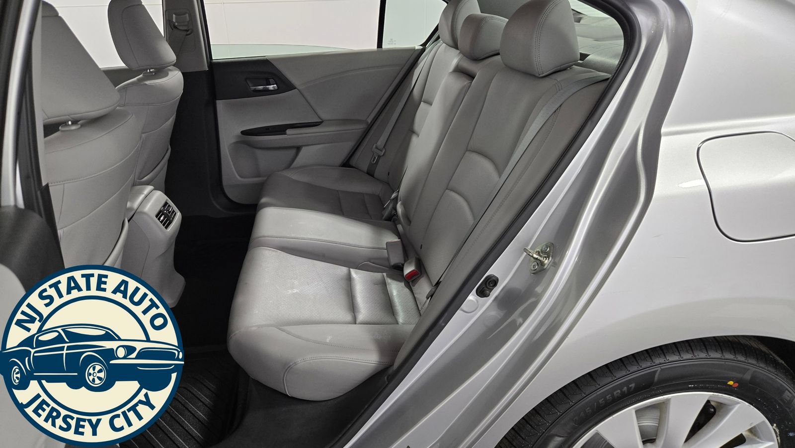 Used 2015 Honda Accord EX-L image 29