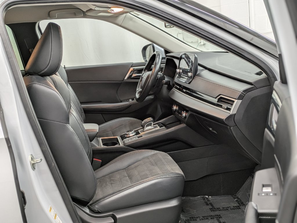 Used 2022 Mitsubishi Outlander SE AWD/4WD image 22