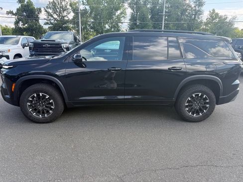 Used 2024 Chevrolet Traverse Z71 AWD/4WD image 6