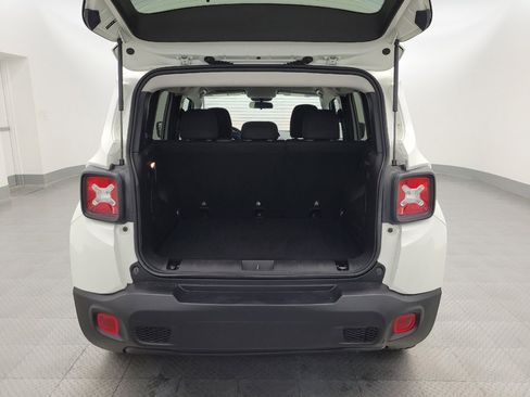 Used 2020 Jeep Renegade Sport w/ Sport Appearance Group image 29