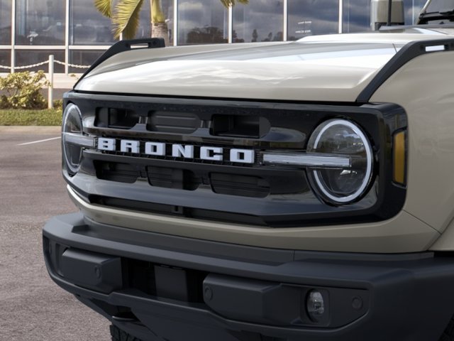 New 2026 Ford Bronco Outer Banks AWD/4WD image 19