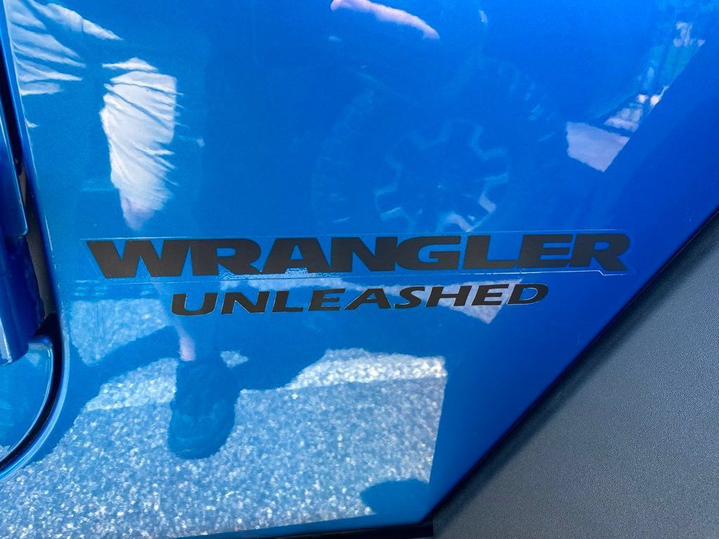 Used 2015 Jeep Wrangler Sport AWD/4WD image 24