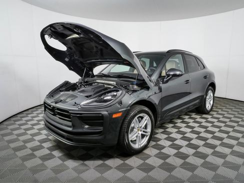 New 2026 Porsche Macan AWD/4WD image 35