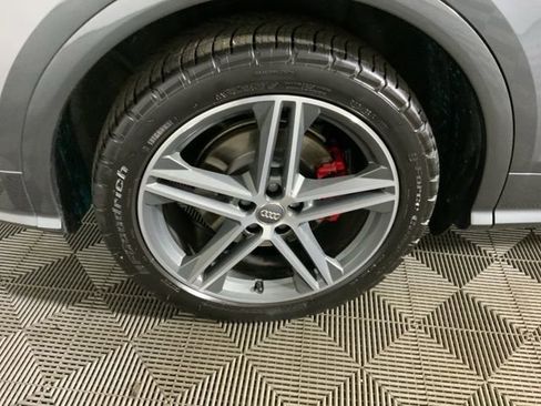 Used 2018 Audi SQ5 Prestige w/ Prestige Package AWD/4WD image 15