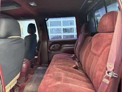 Used 1999 Chevrolet Silverado 2500 4x4 Crew Cab w/ Preferred Equipment Group 2 image 9