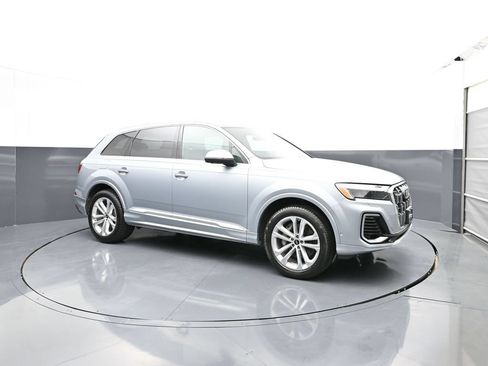 Used 2025 Audi Q7 3.0T Premium Plus AWD/4WD image 7