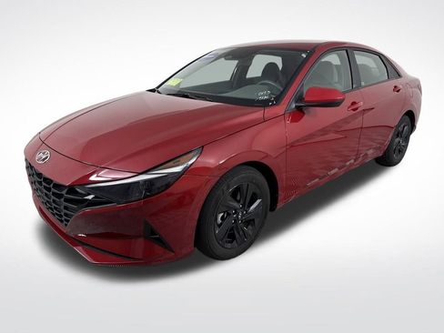 Certified 2023 Hyundai Elantra SEL image 9