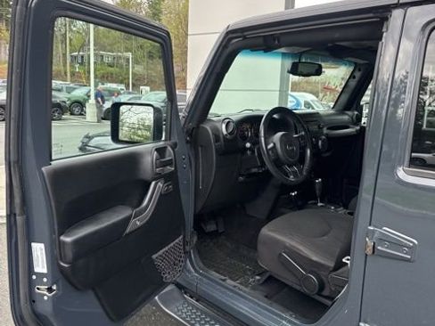 Used 2017 Jeep Wrangler Unlimited Sport w/ Quick Order Package 24S image 14