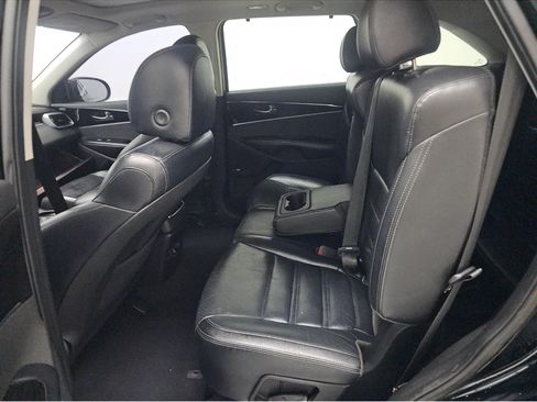 Used 2019 Kia Sorento EX w/ EX Touring Package FWD image 11