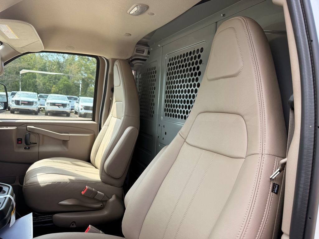 New 2026 Chevrolet Express 2500 w/ Driver Convenience Package RWD image 21