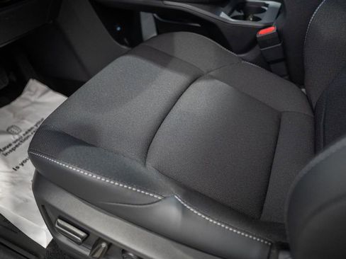 New 2026 Toyota C-HR AWD/4WD image 33