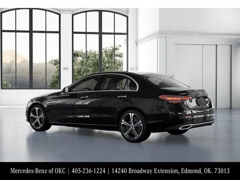 Used 2025 Mercedes-Benz C 300 Sedan image 30