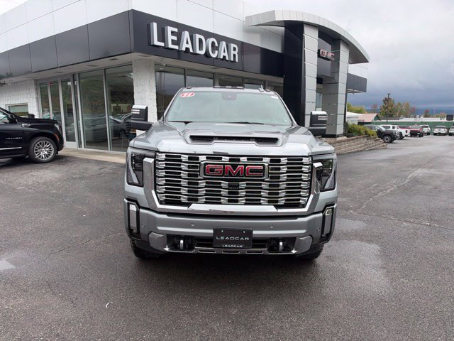 Used 2025 GMC Sierra 2500 Denali w/ Denali Reserve Package AWD/4WD image 8