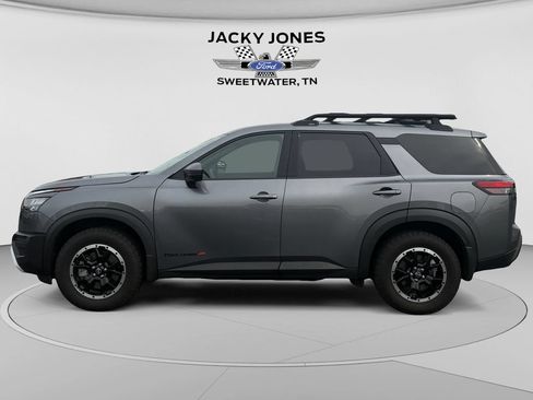Used 2025 Nissan Pathfinder Rock Creek AWD/4WD image 2
