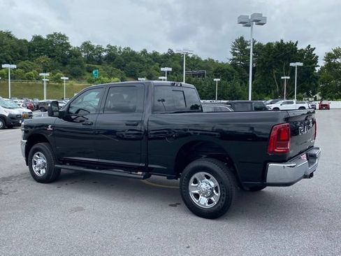 Used 2025 RAM 2500 Tradesman AWD/4WD image 3