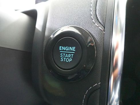 Certified 2025 Ford Expedition Platinum image 23