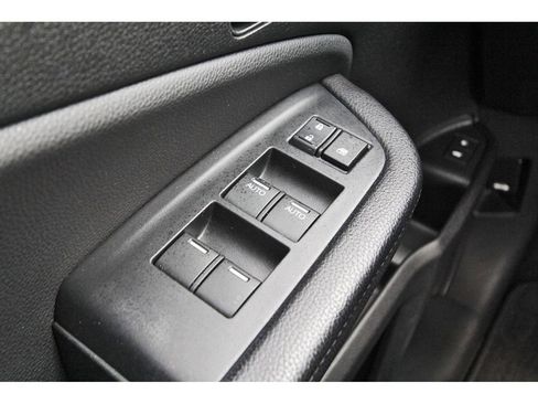 Used 2016 Honda Pilot Touring image 21