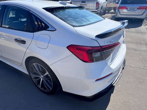 Used 2024 Honda Civic Touring image 28