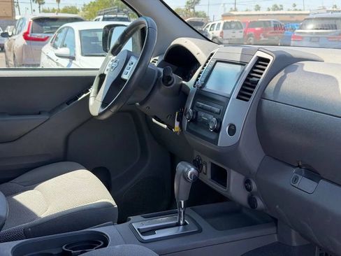 Used 2019 Nissan Frontier SV AWD/4WD image 27