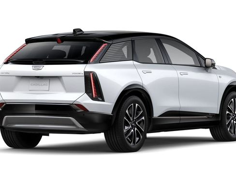 New 2026 Cadillac Optiq Sport 1 w/ LPO, Floor Liner Package AWD/4WD image 29