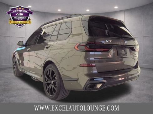 Used 2024 BMW X7 xDrive40i w/ Executive Package image 3