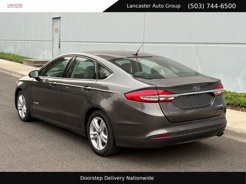 Used 2018 Ford Fusion S FWD image 4