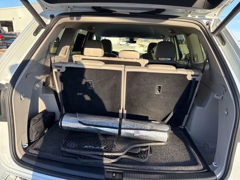 Used 2018 Volkswagen Atlas SE image 30