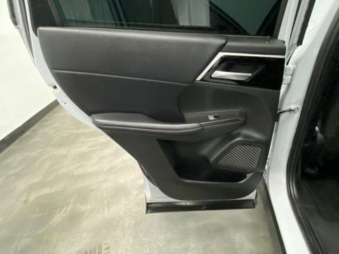 Used 2023 Mitsubishi Outlander SE Black Edition AWD/4WD image 41