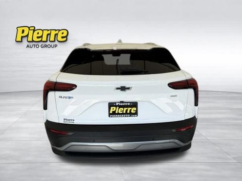 Used 2025 Chevrolet Blazer EV LT AWD/4WD image 3