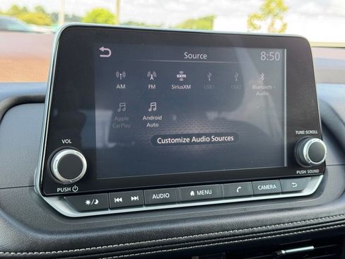 Used 2023 Nissan Rogue S FWD image 30